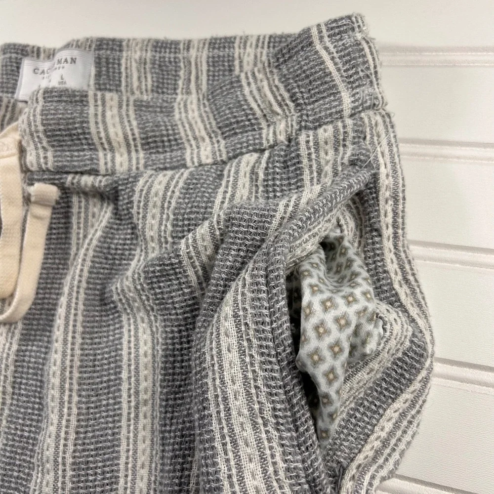 Cactus Man Ricky Singh Textured Drawstring Shorts Mens L Gray Cream Striped